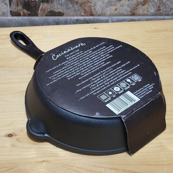 Cocinaware Cast Iron Fry Pan Skillet 8 Inches Pour Spouts New - Picture 5 of 9